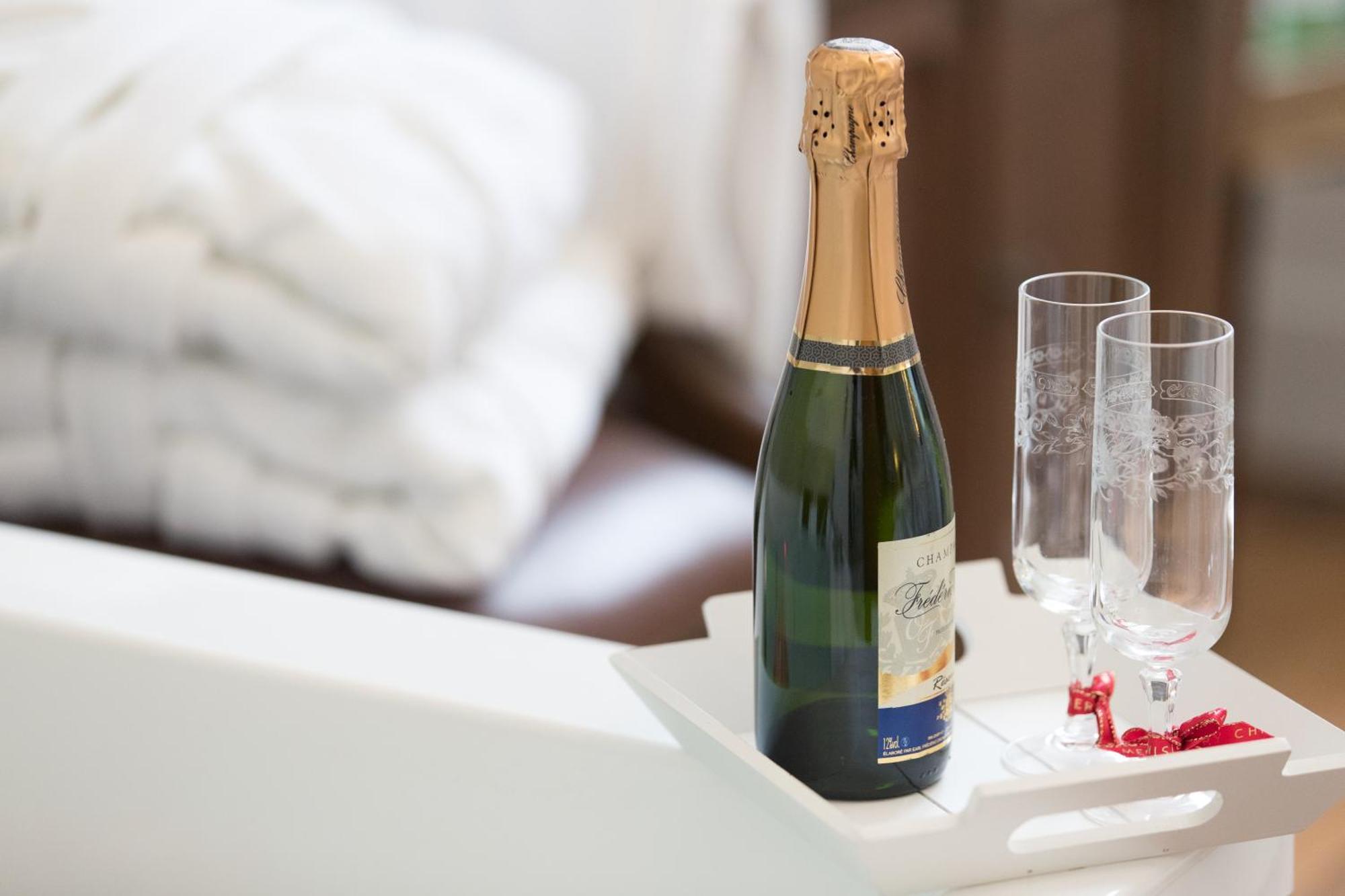 "Le Jardin Sur L'Eau "Chambres D'Hotes Et Appartements Tout Confort Aire-sur-lʼAdour Eksteriør bilde